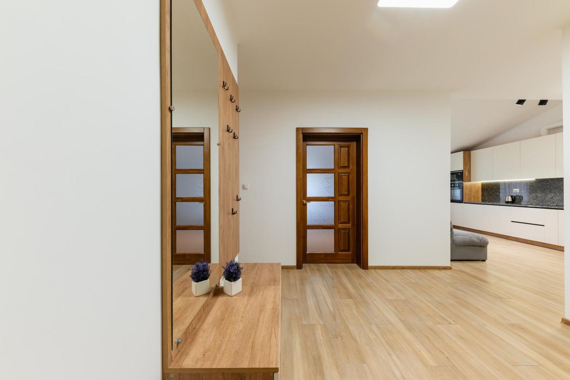 Luxury Apartments Uzhorod エクステリア 写真