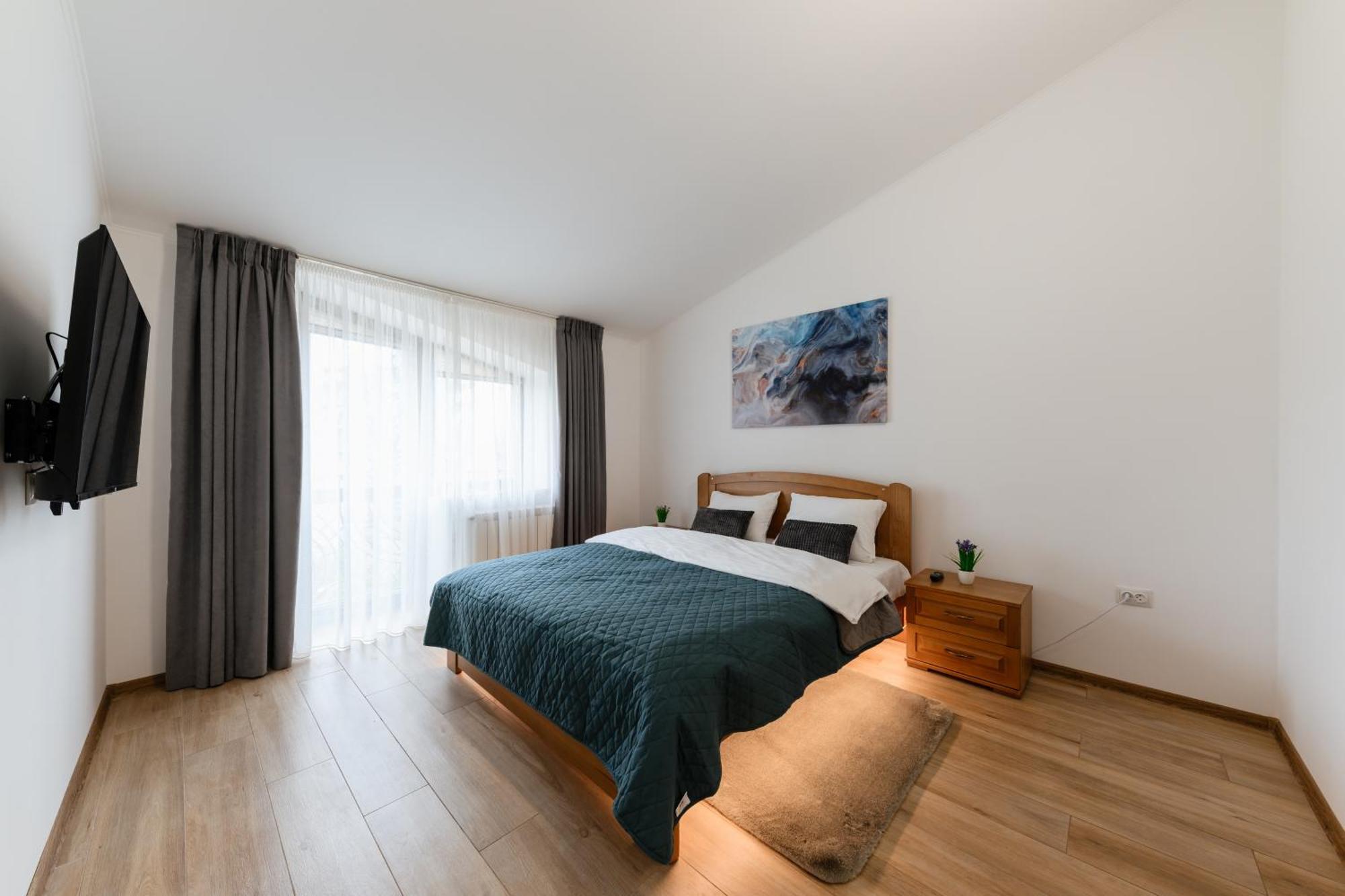 Luxury Apartments Uzhorod エクステリア 写真