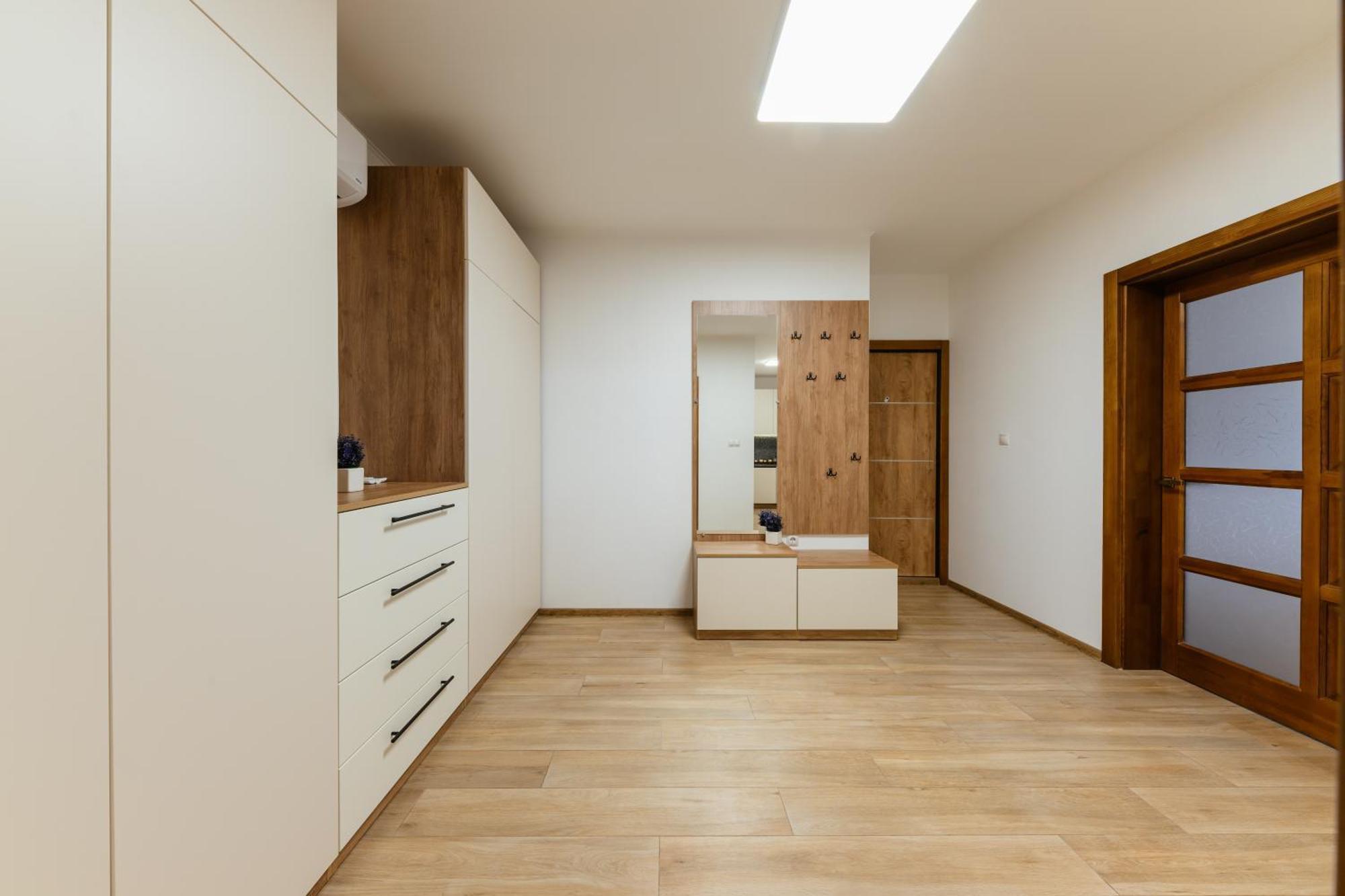 Luxury Apartments Uzhorod エクステリア 写真