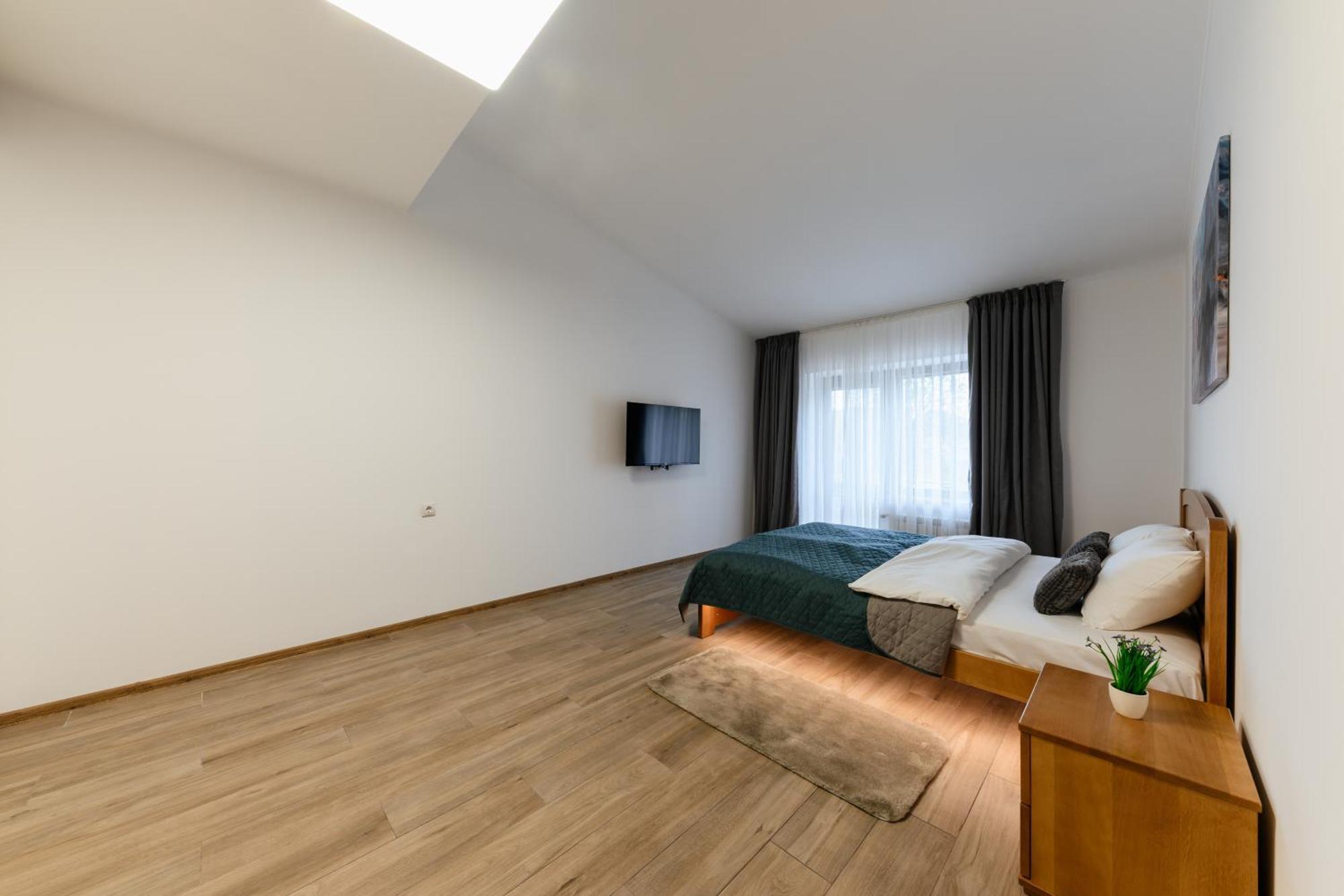 Luxury Apartments Uzhorod エクステリア 写真